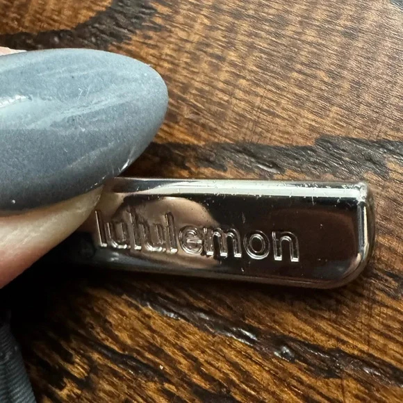 Lululemon athletica Gray Coin Keychain Pouch with Logo - Picture 3 of 15